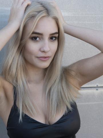 Камилла